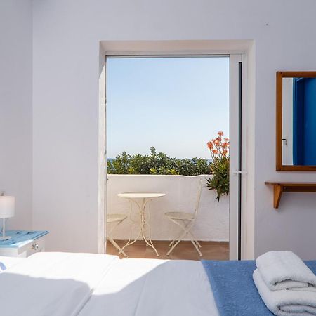 Babis & Popi Rooms And Studios Frangocastelo Luaran gambar