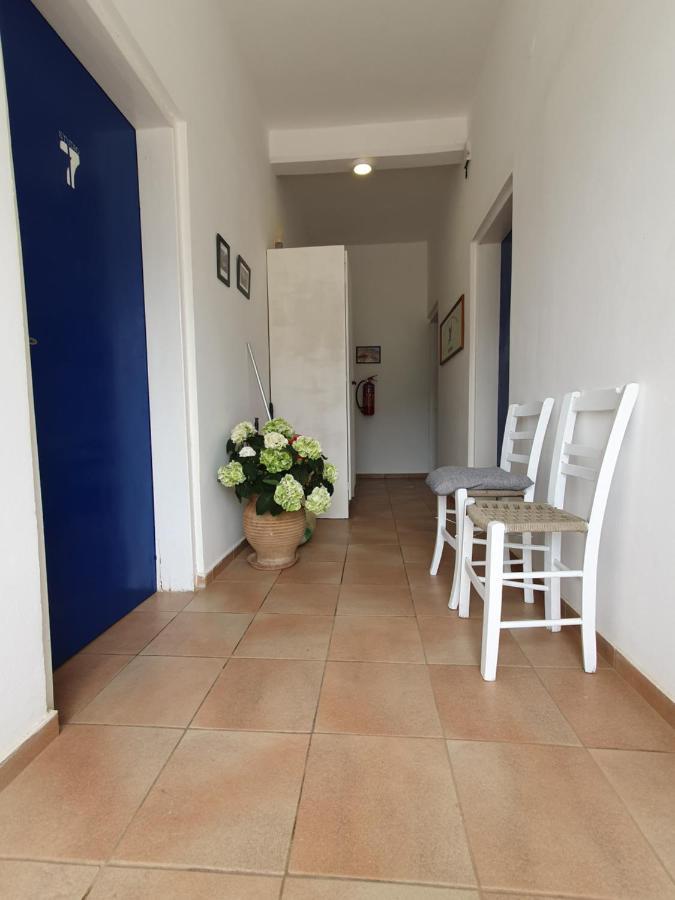 Babis & Popi Rooms And Studios Frangocastelo Luaran gambar