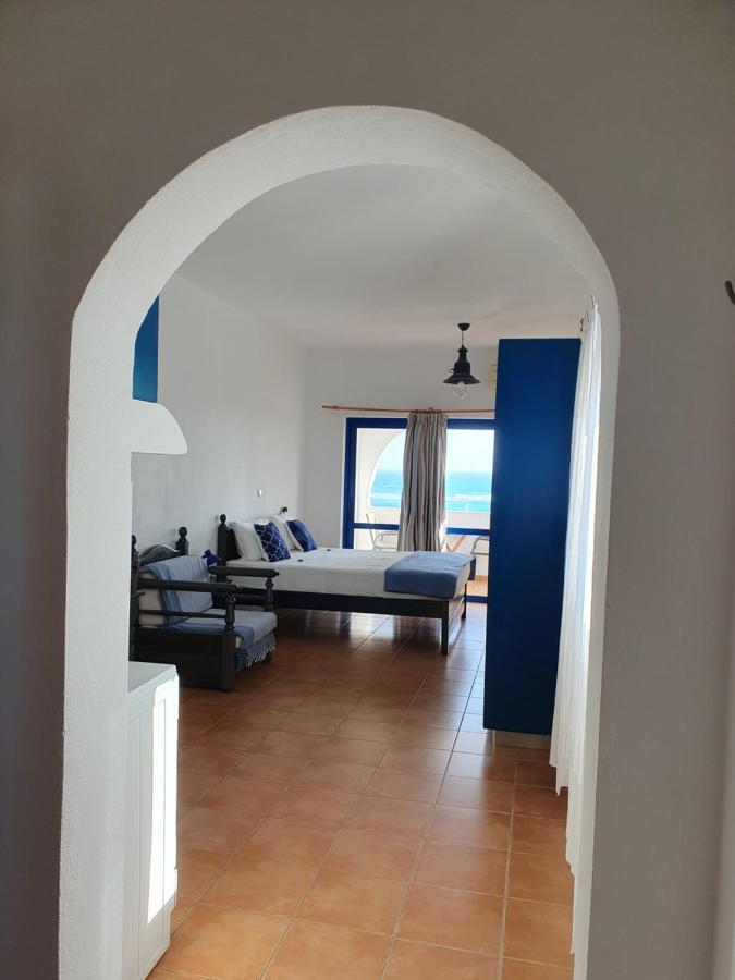 Babis & Popi Rooms And Studios Frangocastelo Luaran gambar